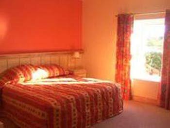 Mahon'S Hotel Irvinestown Екстериор снимка