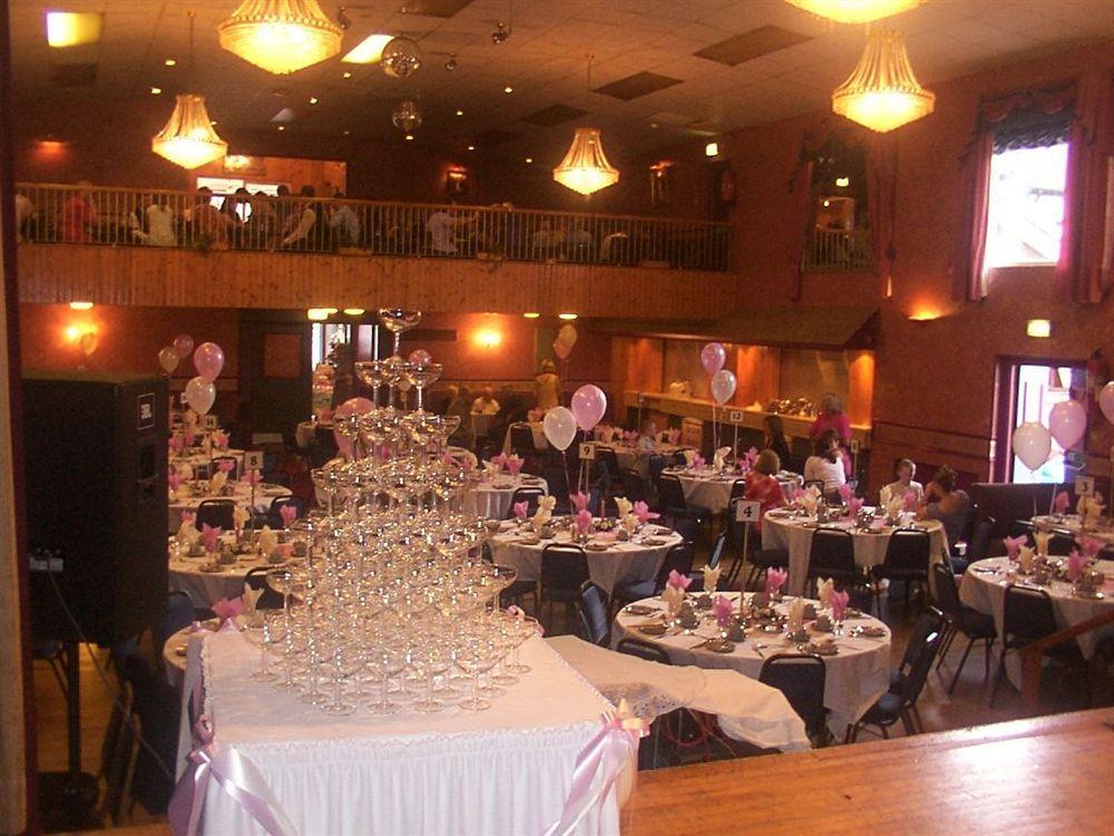 Mahon'S Hotel Irvinestown Екстериор снимка